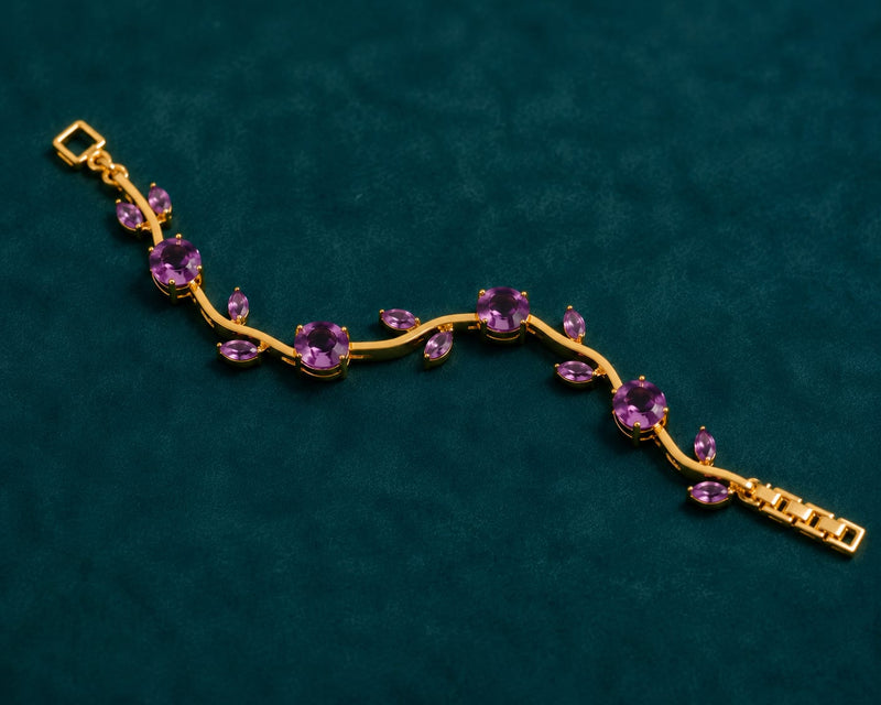 Tulip Bracelet — Black Stone Gold Chain Bracelet